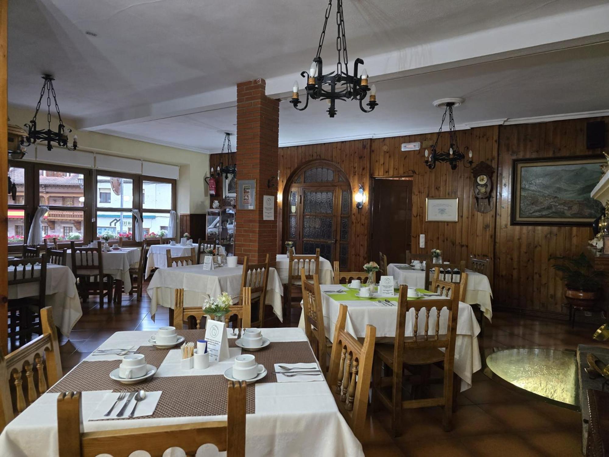 Hosteria Picos De Europa Potes Exterior photo