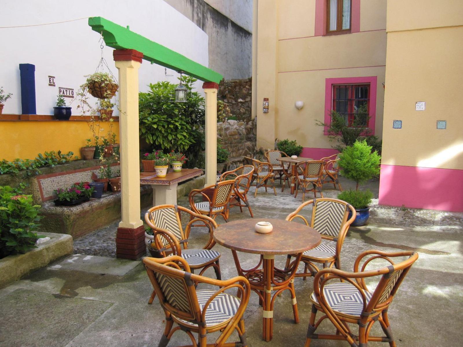Hosteria Picos De Europa Potes Exterior photo
